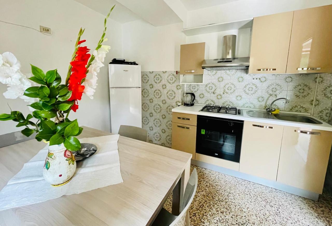 Casa Degli Agrumi Apartment Cannobio Bagian luar foto
